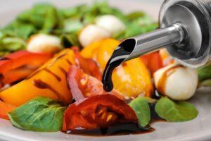 bigstock-pouring-balsamic-vinegar-onto-275337133-300x200 AMOBIO VINAGRE BALSÁMICO DE MODENA BIO